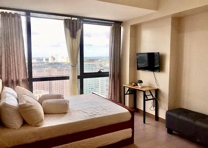 Affordable Staycation Eastwood City