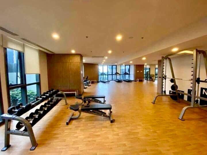 Affordable Staycation Eastwood Apartment