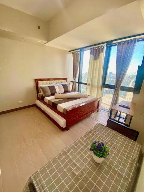 Affordable Staycation Eastwood *